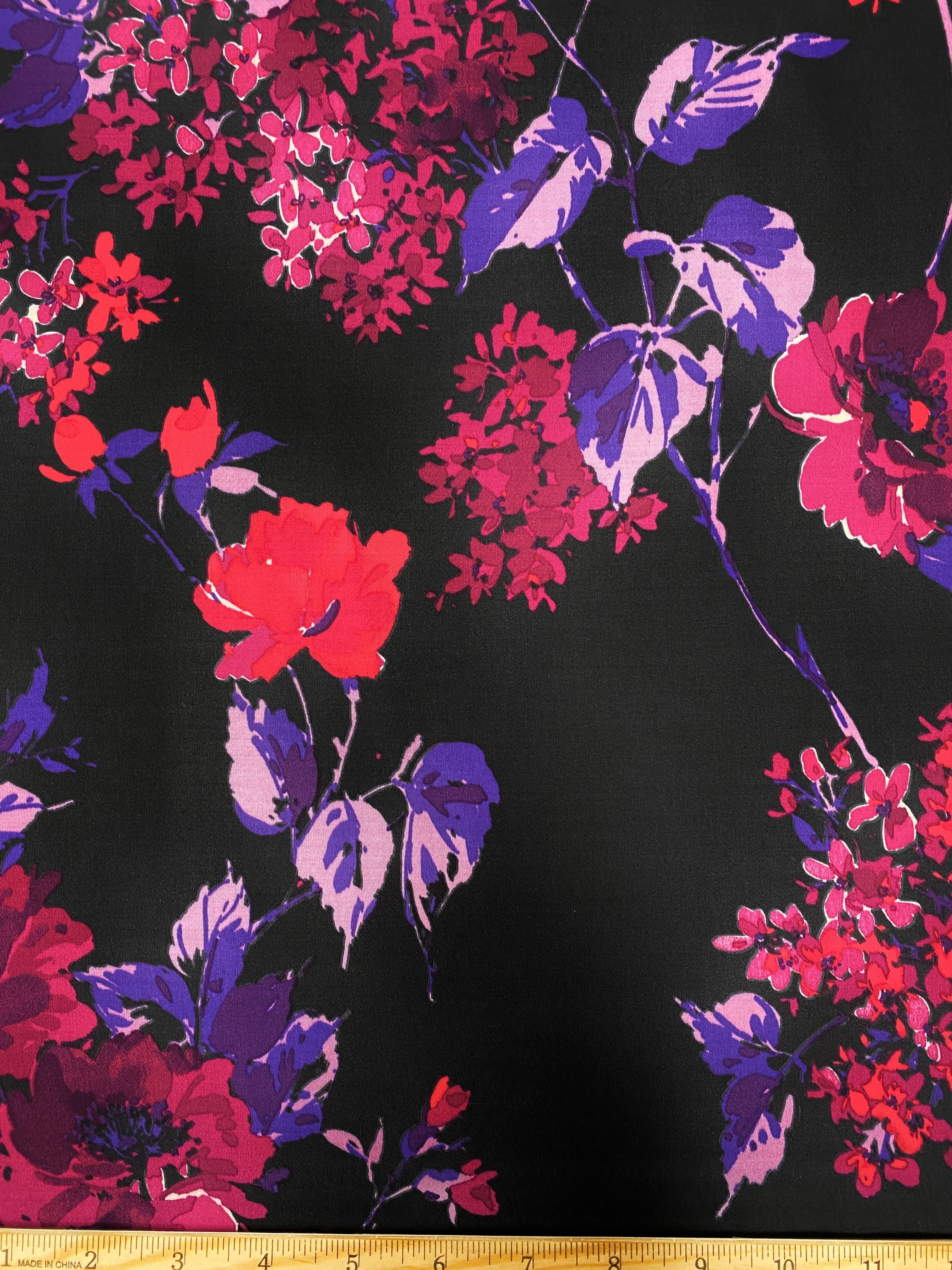 RV-7528W FLORAL BOUQUET PRINT VISCOSE SATIN. ITALY